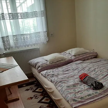 Uj Elet Weekend House Дом отдыха *