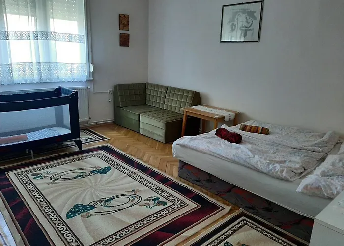 Holiday home Uj Elet Weekend House *